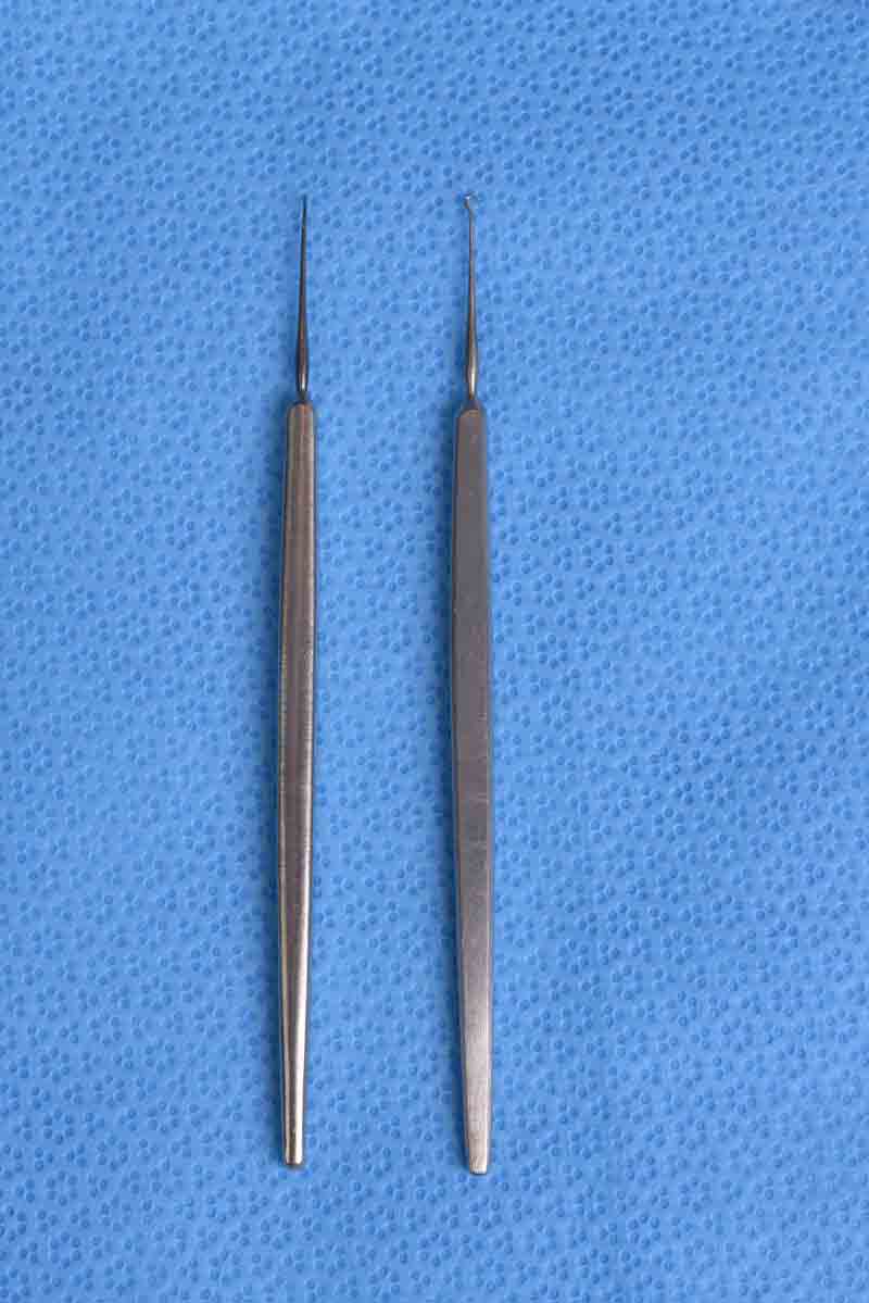 This small, single-pronged hook is used for retraction, dissection, and removal of tissues. These hooks are used when undermining thin skin such as during direct closure of an eyelid laceration or for manipulation of the lacrimal sac and nasal mucosa flaps in dacryocystorhinostomy.